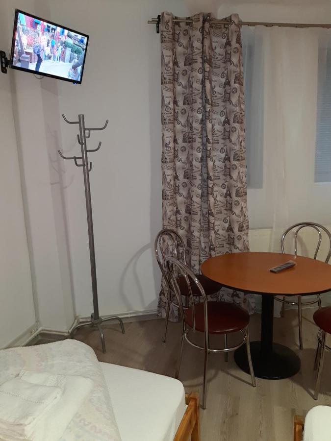 Carol 51 Hostel Bükreş Dış mekan fotoğraf