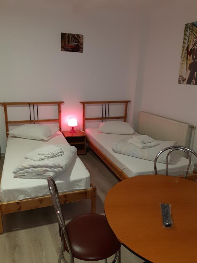 Carol 51 Hostel Bükreş Dış mekan fotoğraf