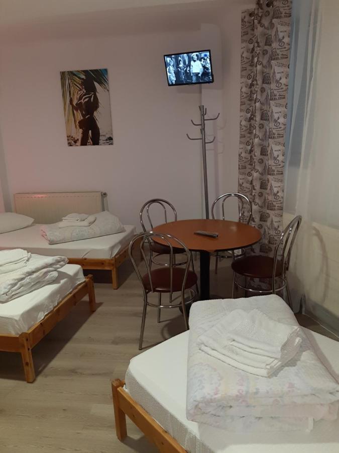 Carol 51 Hostel Bükreş Dış mekan fotoğraf
