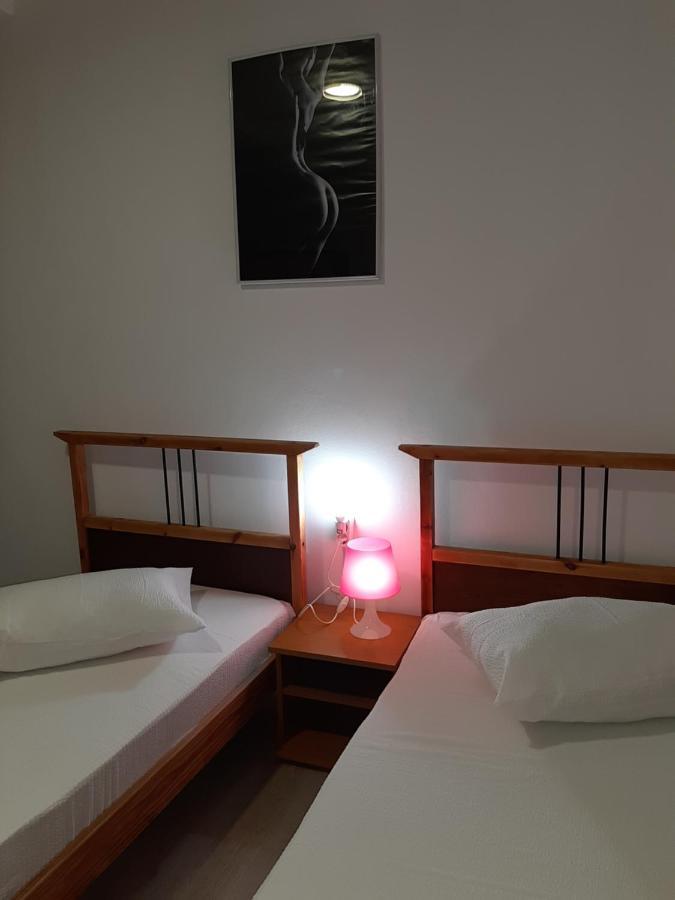 Carol 51 Hostel Bükreş Dış mekan fotoğraf