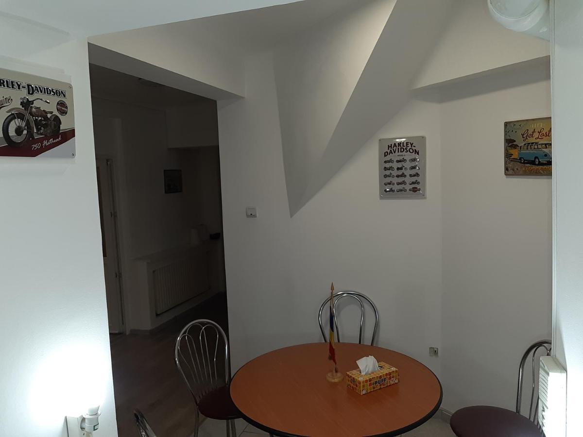 Carol 51 Hostel Bükreş Dış mekan fotoğraf