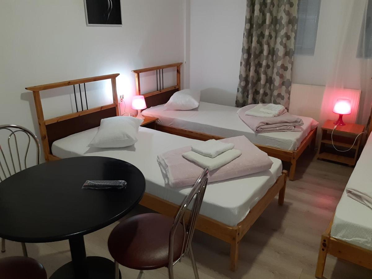 Carol 51 Hostel Bükreş Dış mekan fotoğraf