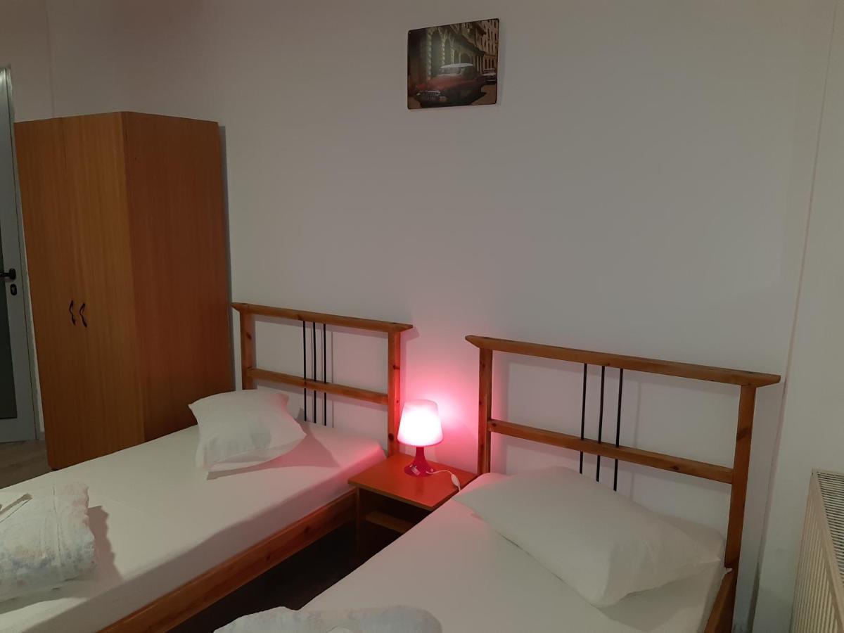 Carol 51 Hostel Bükreş Dış mekan fotoğraf