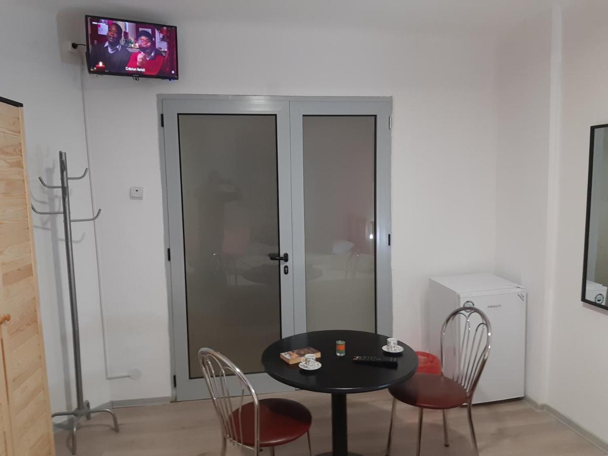 Carol 51 Hostel Bükreş Dış mekan fotoğraf
