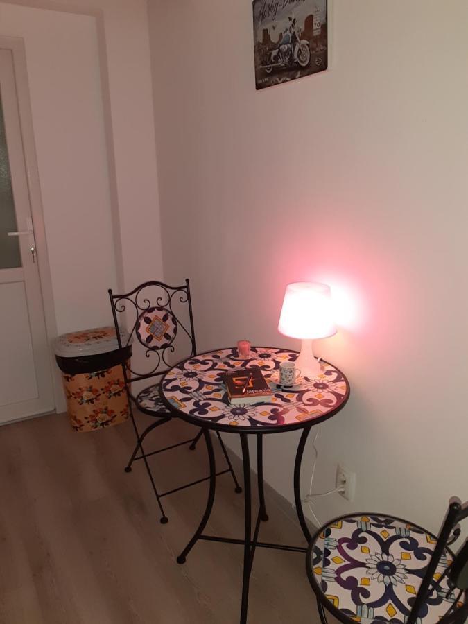 Carol 51 Hostel Bükreş Dış mekan fotoğraf