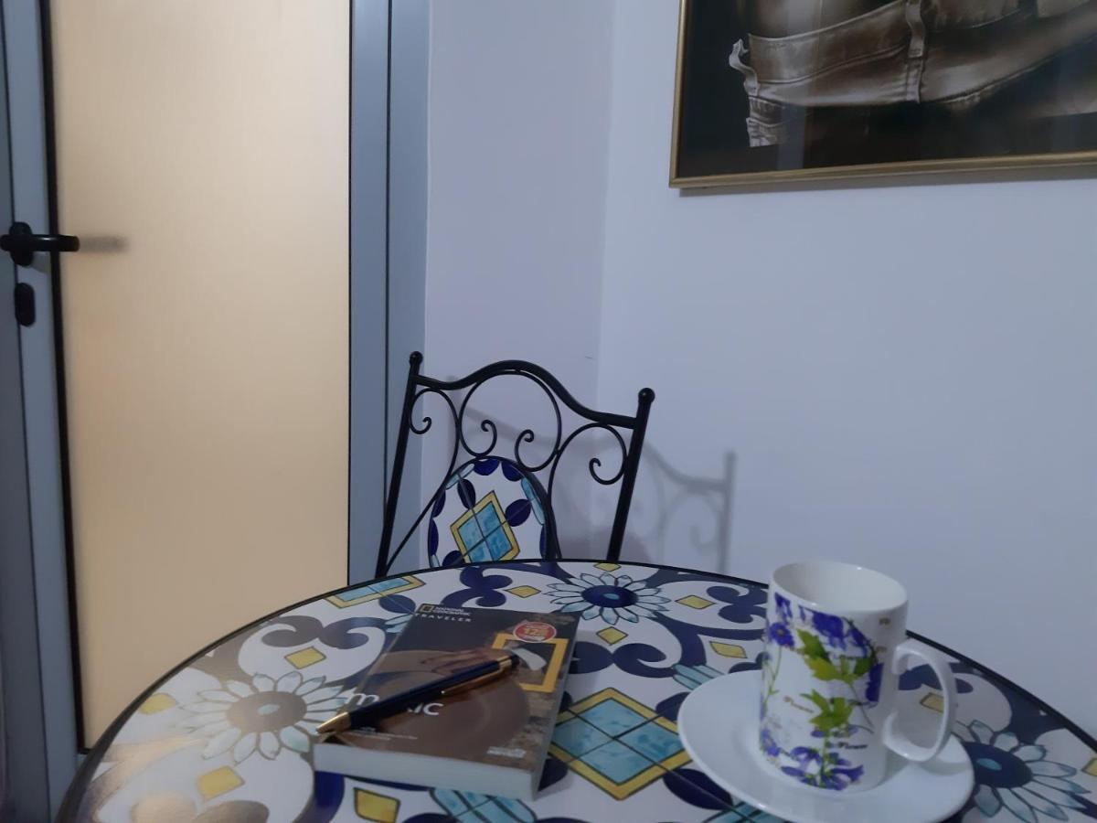 Carol 51 Hostel Bükreş Dış mekan fotoğraf