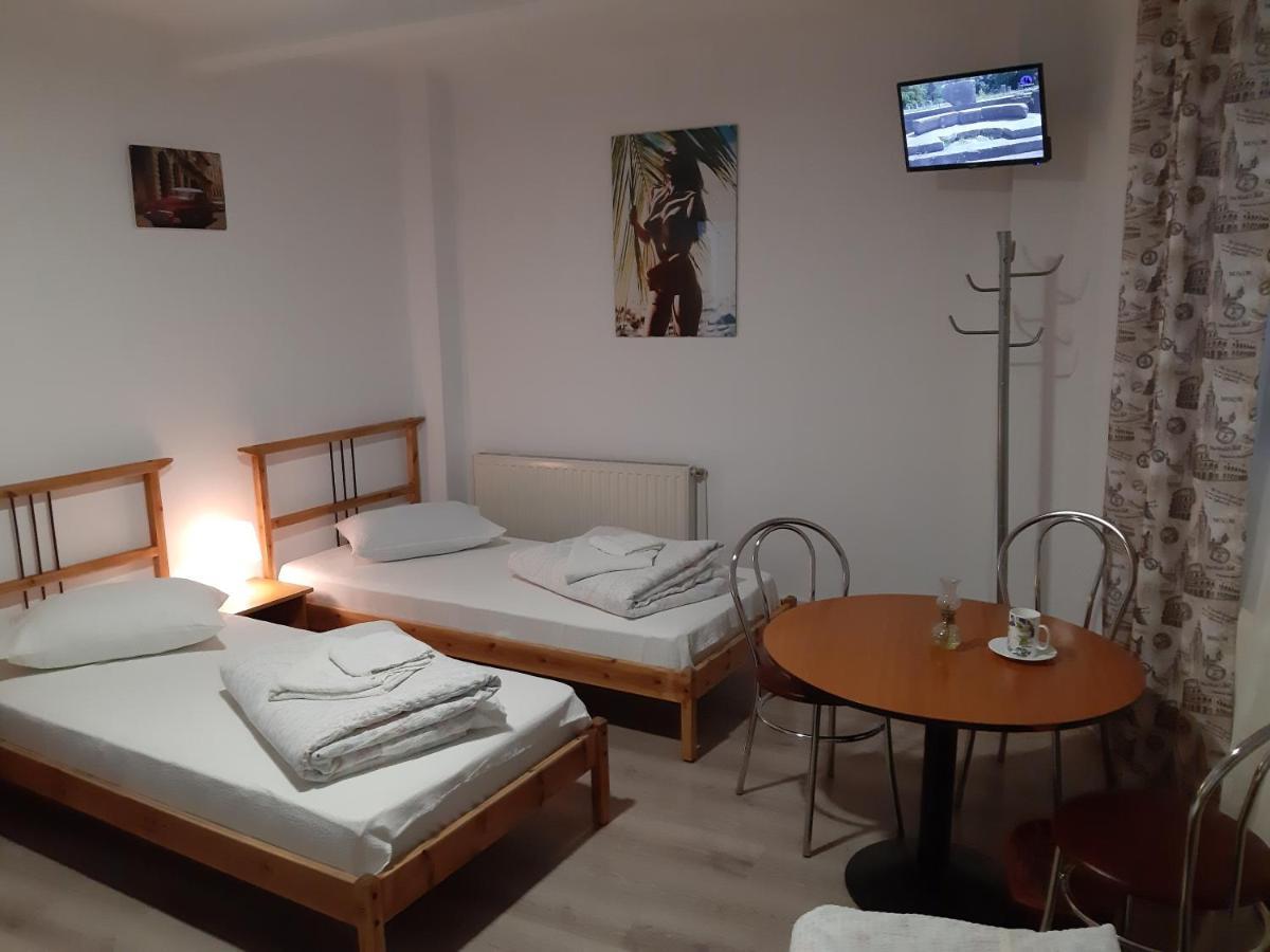 Carol 51 Hostel Bükreş Dış mekan fotoğraf