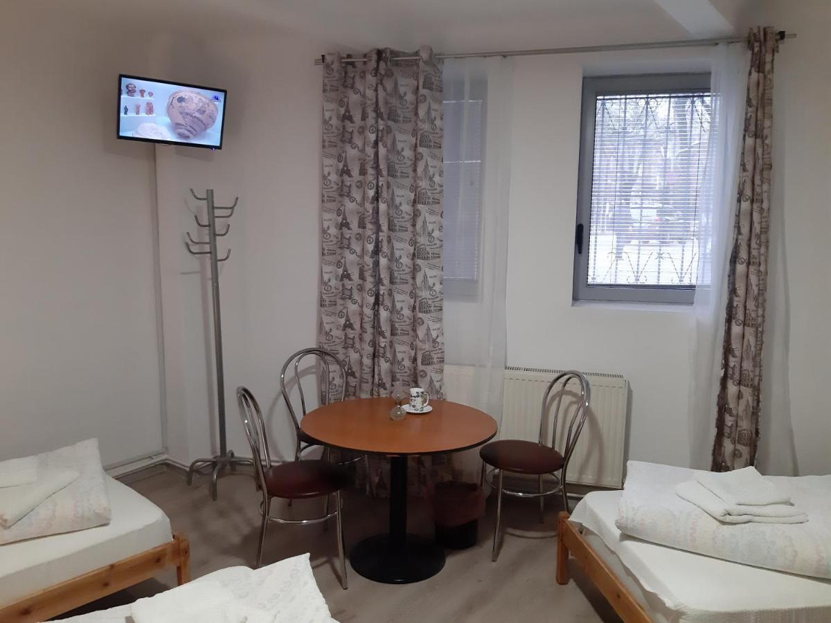 Carol 51 Hostel Bükreş Dış mekan fotoğraf