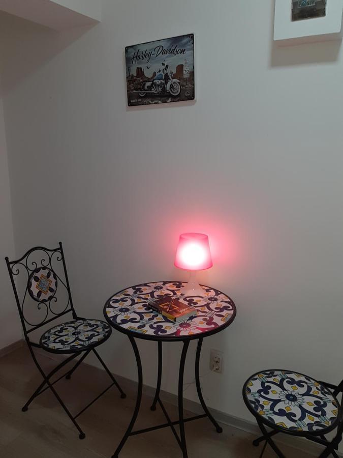 Carol 51 Hostel Bükreş Dış mekan fotoğraf