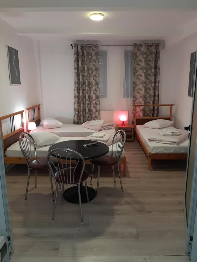 Carol 51 Hostel Bükreş Dış mekan fotoğraf